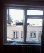 У Слов'янську бойовики не гребують обстрілом шкіл та житлових будинків. Є поранені серед мирного населення (фото, відео)