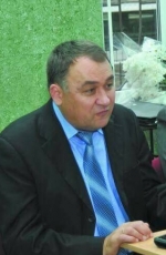 Винуватця ДТП, в якому постраждала родина фотокора Левіна, оголосили в розшук (фото)