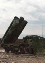 Росія розгорнула в окупованій Євпаторії ракетні комплекси С-400