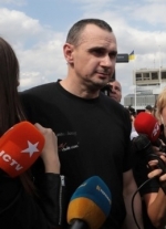 Головною подією року українці вважають звільнення моряків та політв'язнів