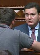 Парасюк та Бондар побились в Раді через "Правий сектор" (відео)