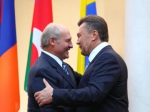 До Януковича збирається Лукашенко