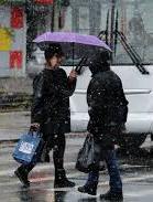 Через негоду без елктропостачання майже 400 населених пунктів (відео)