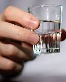 В Україні зафіксували 131 випадок отруєння сурогатним алкоголем