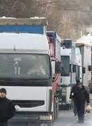Україна призупиняє транзитні переміщення російських вантажних автомобілів