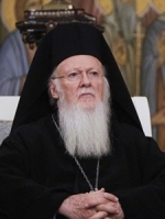 Вселенський патріарх наказав церквам припинити служби до кінця березня