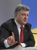 Порошенко просить Меркель посилити санкції проти Росії