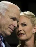 Місце Маккейна в Сенаті може зайняти його вдова