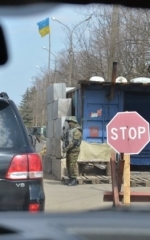 Рух транспорту на Донецьк і назад закрито