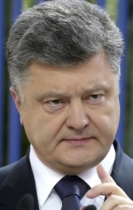 Порошенко відмовиться від змін до Конституції у разі введення військового чи надзвичайного стану