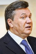 Адвокат Януковича не вважає свого підзахисного підозрюваним