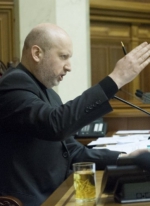 Турчинов: На псевдореферендум прийшло не більше 32% виборців