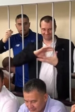 Росія продовжила арешт українським морякам іще на 3 місяці (відео)