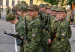 Російських студентів пропонують на літніх канікулах відправляти в армію