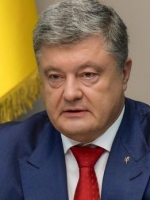 Порошенко: Приватних армій в Україні нема і не буде