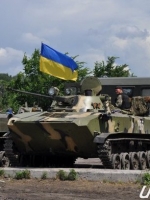 На Луганщині сили АТО відвели майже всі танки від передової