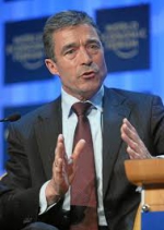 Расмуссен: Росія не відводить свої війська від кордонів з Україною
