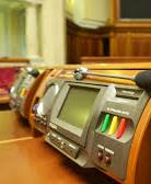 Одразу 8 партій здатні подолати прохідний бар'єр в Раду