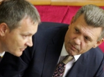Автори "мовного" закону пройшли у Раду</a>