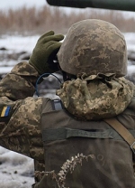 Окупанти обстріляли позиції ЗСУ під Павлополем та Авдіївкою, поранений український боєць
