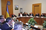 Азаров чекає справедливості з боку Росії