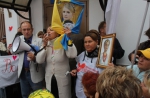 Суд над Тимошенко знову перенесли, навіть її доньки не було
