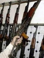 Правоохоронці виявили схованку зі зброєю, викрадену у Горлівці