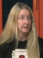 Майже 70% українців займаються самолікуванням через брак коштів