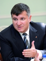 Аваков пропонує припинити охорону судів поліцейськими і нацгвардійцями
