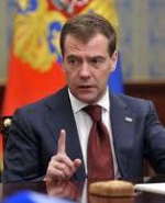 Медведєв не вірить у чесні вибори в Україні