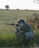 Окупанти другу добу поспіль обстрілюють ділянку розведення у Золотому
