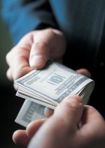 Суддю Окружного адмінсуду Києва спіймали на хабарі у $2 тисячі