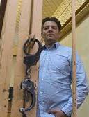 Роману Сущенку не дають читати українську пресу