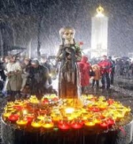 У Києві жертв Голодомору згадують без партійної символіки