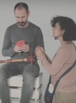 Фолк-гурт показав сучасну зміну любовних ролей у відеороботі
