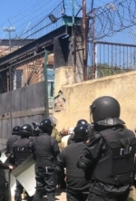 Бунт у колонії Одеси: в поліції кажуть про 4 постраждалих працівників (фото, відео)