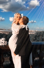 Гросу вийшла заміж: співачка, яка живе в Росії, показала перші фото