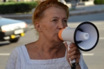 У Запоріжжі активістку за рішенням суду забрали до психлікарні (фото, відео)