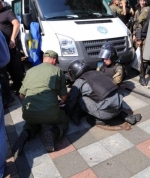У кривавих сутичках під Радою постраждали близько 100 силовиків