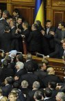 Микола Томенко зазначає, що парламент поки не буде працювати