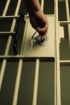 Слідчий і адвокат сидітимуть у тюрмі за отримання хабара 50 тис. дол.