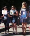 Рідні військовополонених прийшли під Адміністрацію Порошенка