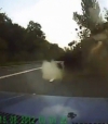 На Донбасі водій ледь не підірвався на фугасі (відео)