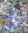 НБУ збільшив ліміти на зняття і купівлю валюти