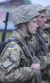 Україці все менше вірять у вторгнення РФ, віра в сили власної армії росте