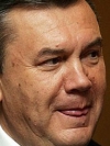 Через візит Януковича до Інституту раку звезли силовиків, а батьків не пускали до хворих дітей (фото)