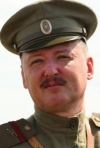 "Стрєлок" дозволив своїм поплічникам "віджимати" у населення все, що під руку потрапляє