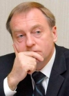 Лавринович повернув собі арештовані будинок та автівки