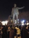 У Дніпропетровську знесли пам'ятник Петровському (відео)