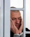 Клих дуже хворий, стверджує його мати